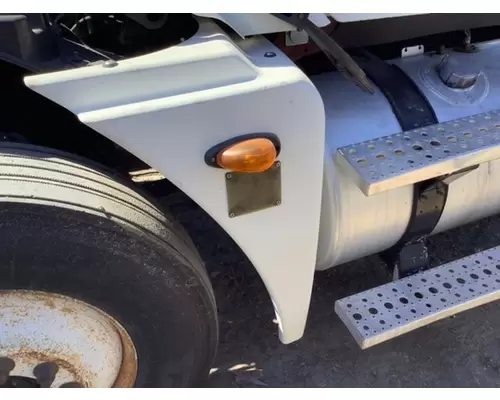 FREIGHTLINER COLUMBIA 120 Fender Extension