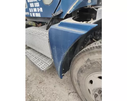FREIGHTLINER COLUMBIA 120 Fender Extension