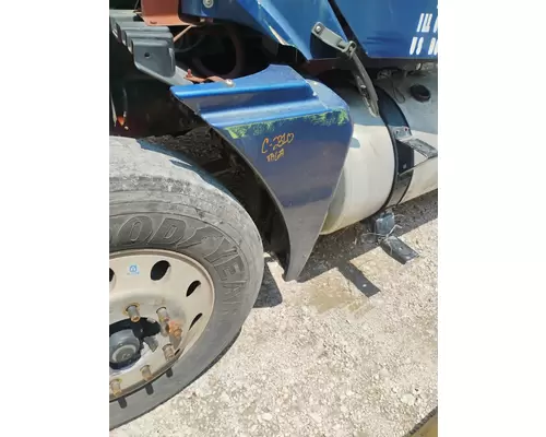 FREIGHTLINER COLUMBIA 120 Fender Extension