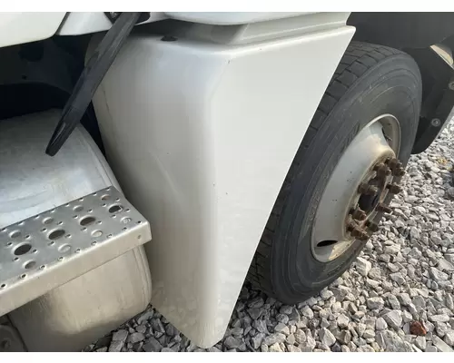 FREIGHTLINER COLUMBIA 120 Fender