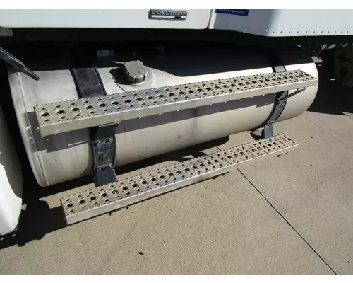 FREIGHTLINER COLUMBIA 120 Fuel Tank