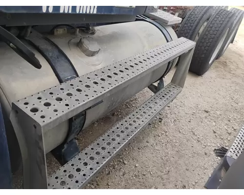 FREIGHTLINER COLUMBIA 120 Fuel Tank