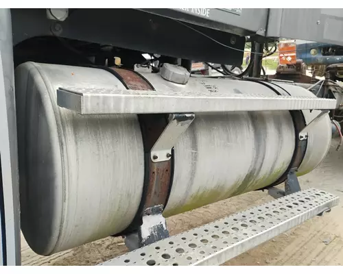 FREIGHTLINER COLUMBIA 120 Fuel Tank