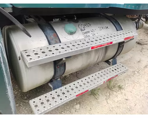 FREIGHTLINER COLUMBIA 120 Fuel Tank