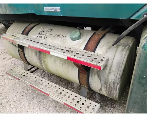 FREIGHTLINER COLUMBIA 120 Fuel Tank