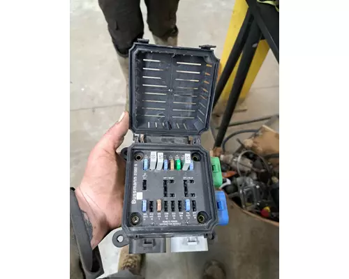 FREIGHTLINER COLUMBIA 120 Fuse Box