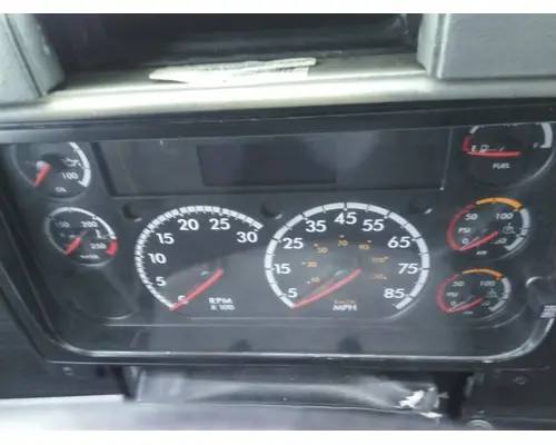 FREIGHTLINER COLUMBIA 120 GAUGE CLUSTER