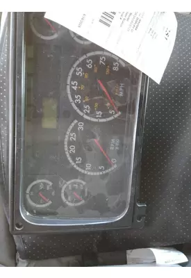 FREIGHTLINER COLUMBIA 120 GAUGE CLUSTER