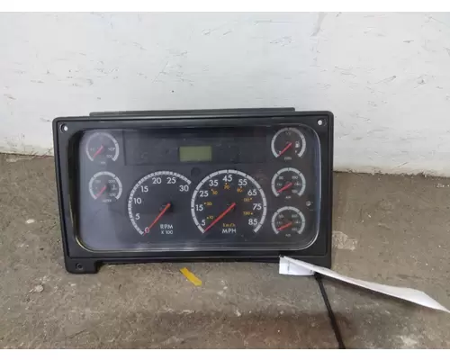 FREIGHTLINER COLUMBIA 120 GAUGE CLUSTER