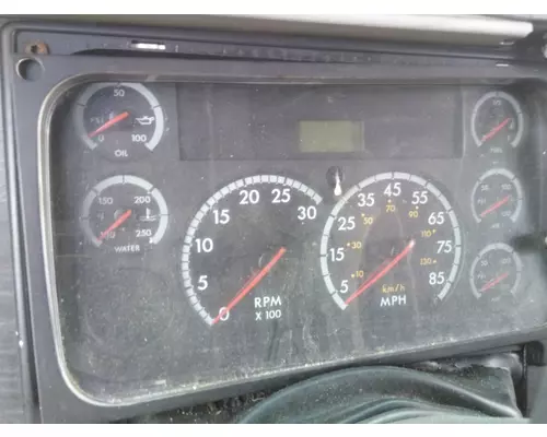 FREIGHTLINER COLUMBIA 120 GAUGE CLUSTER