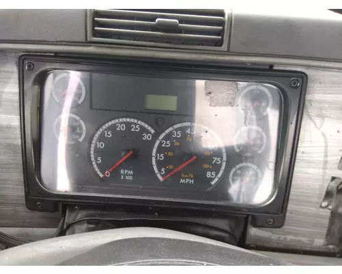 FREIGHTLINER COLUMBIA 120 GAUGE CLUSTER