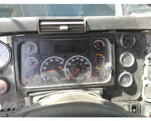 FREIGHTLINER COLUMBIA 120 GAUGE CLUSTER