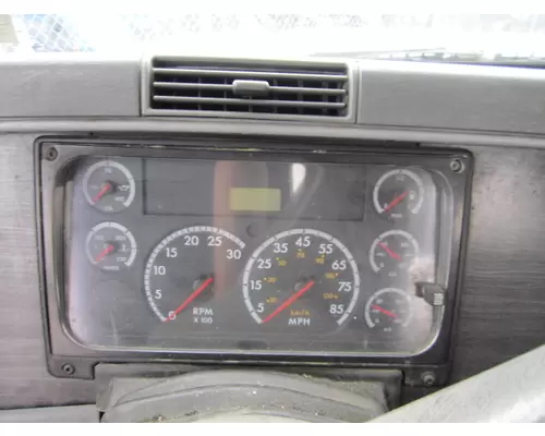 FREIGHTLINER COLUMBIA 120 GAUGE CLUSTER