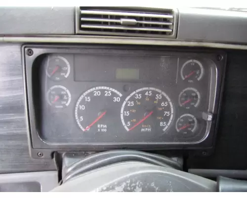 FREIGHTLINER COLUMBIA 120 GAUGE CLUSTER