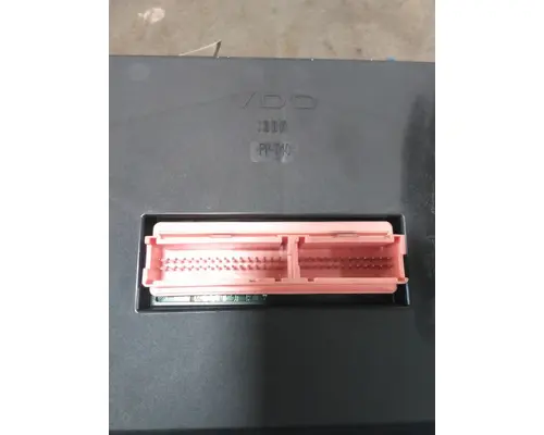 FREIGHTLINER COLUMBIA 120 GAUGE CLUSTER