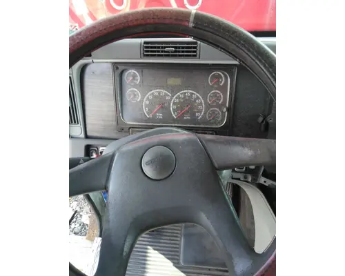 FREIGHTLINER COLUMBIA 120 GAUGE CLUSTER