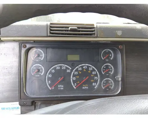 FREIGHTLINER COLUMBIA 120 GAUGE CLUSTER
