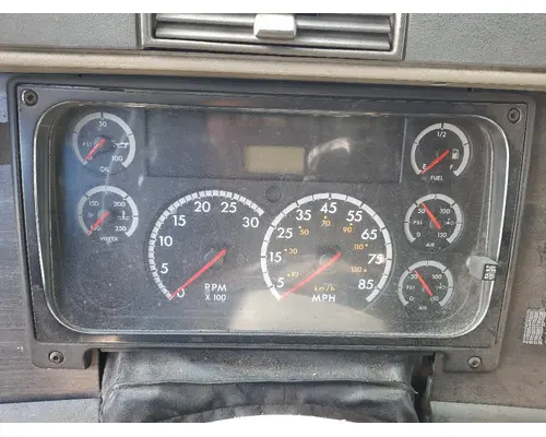 FREIGHTLINER COLUMBIA 120 GAUGE CLUSTER