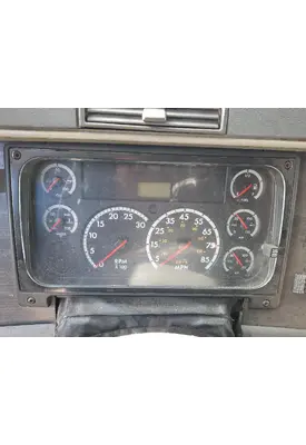 FREIGHTLINER COLUMBIA 120 GAUGE CLUSTER