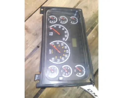 FREIGHTLINER COLUMBIA 120 GAUGE CLUSTER