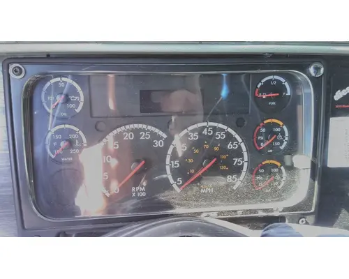 FREIGHTLINER COLUMBIA 120 GAUGE CLUSTER