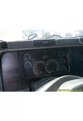 FREIGHTLINER COLUMBIA 120 GAUGE CLUSTER