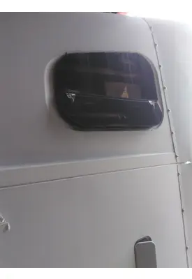 FREIGHTLINER COLUMBIA 120 GLASS, SLEEPER