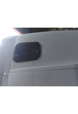 FREIGHTLINER COLUMBIA 120 GLASS, SLEEPER