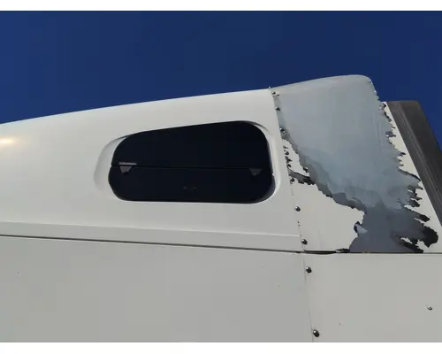 FREIGHTLINER COLUMBIA 120 GLASS, SLEEPER