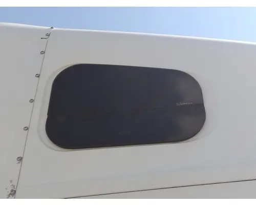FREIGHTLINER COLUMBIA 120 GLASS, SLEEPER