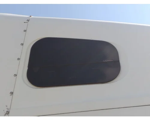 FREIGHTLINER COLUMBIA 120 GLASS, SLEEPER