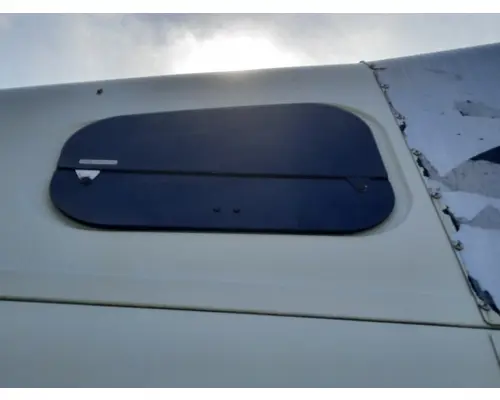 FREIGHTLINER COLUMBIA 120 GLASS, SLEEPER