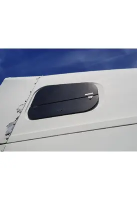 FREIGHTLINER COLUMBIA 120 GLASS, SLEEPER