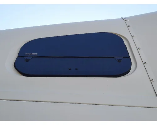 FREIGHTLINER COLUMBIA 120 GLASS, SLEEPER