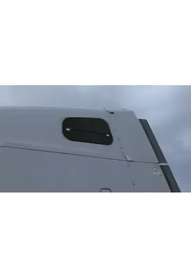 FREIGHTLINER COLUMBIA 120 GLASS, SLEEPER
