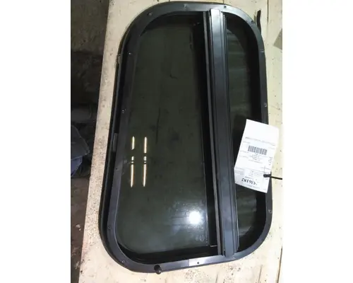 FREIGHTLINER COLUMBIA 120 GLASS, SLEEPER