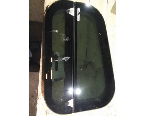 FREIGHTLINER COLUMBIA 120 GLASS, SLEEPER