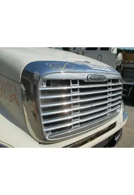 FREIGHTLINER COLUMBIA 120 Grille