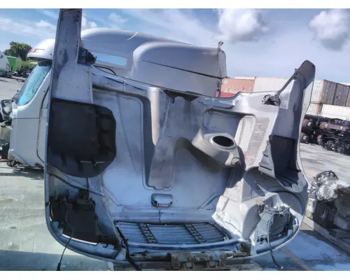 FREIGHTLINER COLUMBIA 120 HOOD