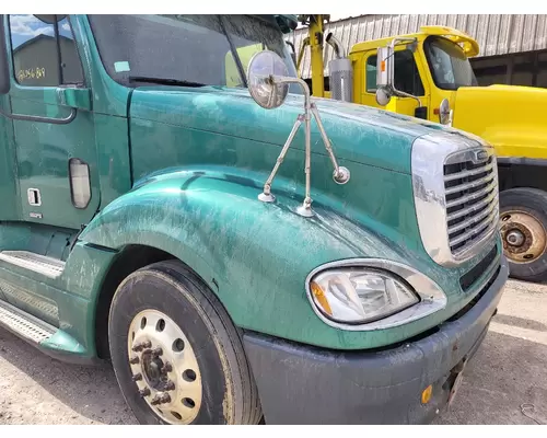 FREIGHTLINER COLUMBIA 120 HOOD