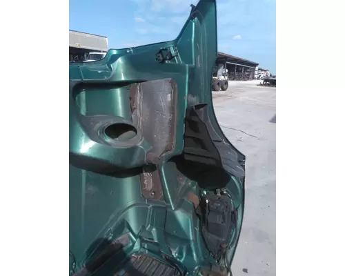 FREIGHTLINER COLUMBIA 120 HOOD