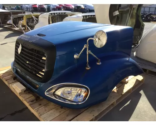 FREIGHTLINER COLUMBIA 120 HOOD