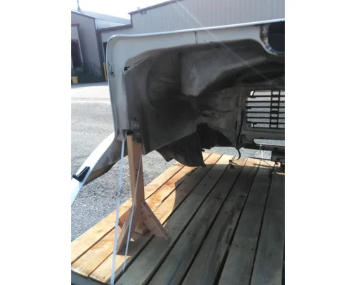 FREIGHTLINER COLUMBIA 120 HOOD