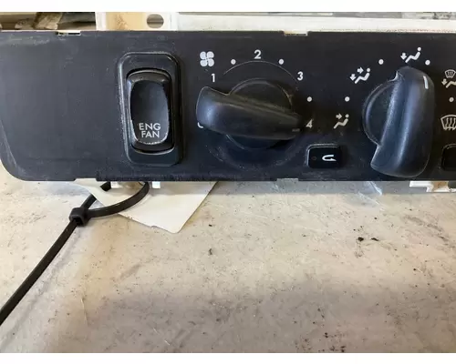 FREIGHTLINER COLUMBIA 120 HeaterAir Cond Parts, Misc