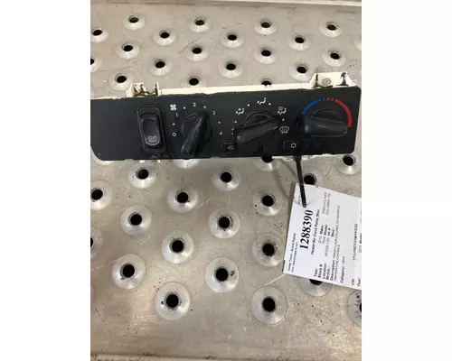 FREIGHTLINER COLUMBIA 120 HeaterAir Cond Parts, Misc