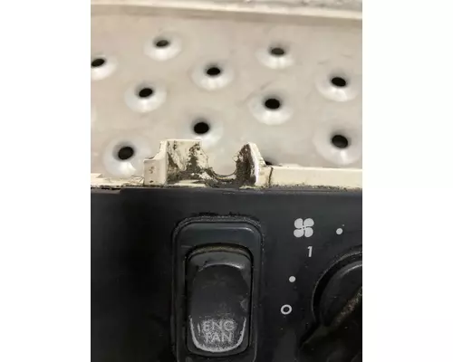 FREIGHTLINER COLUMBIA 120 HeaterAir Cond Parts, Misc