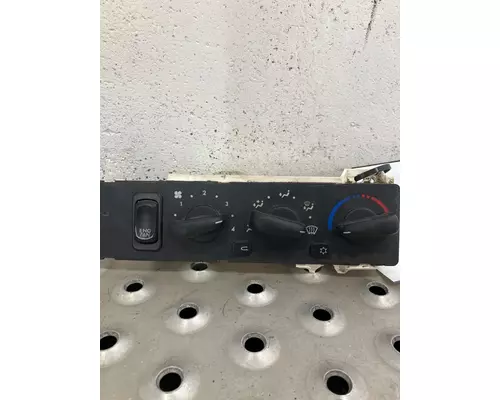 FREIGHTLINER COLUMBIA 120 HeaterAir Cond Parts, Misc