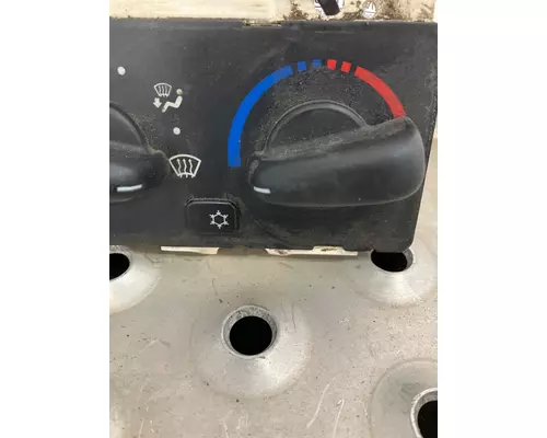 FREIGHTLINER COLUMBIA 120 HeaterAir Cond Parts, Misc