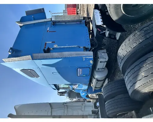 FREIGHTLINER COLUMBIA 120 Hood