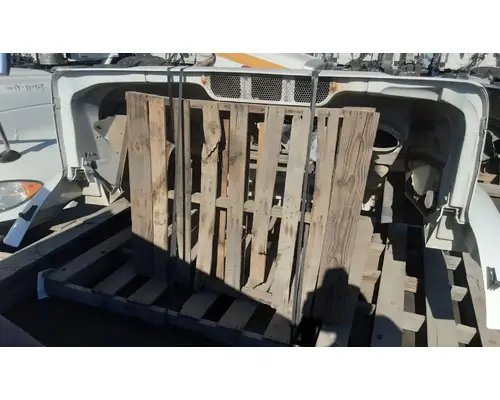 FREIGHTLINER COLUMBIA 120 Hood